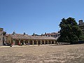 il casale adiacente alla Reggia che funge da Guardia Medica.