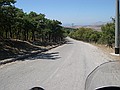 foto dalla moto in cammino, alla ricerca del posto in cui mangeremo.....