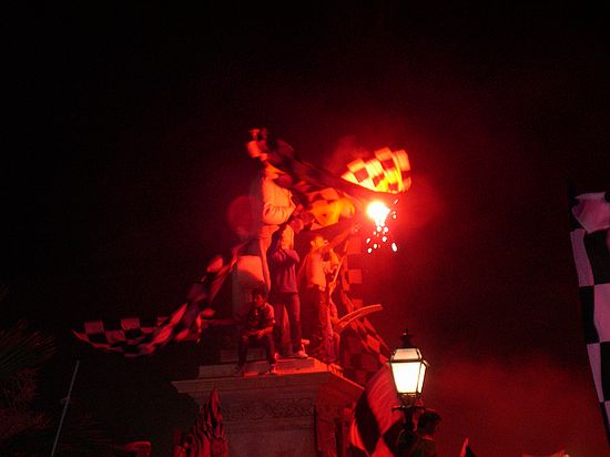 povera statua