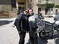 siamo arrivati a Villapriolo.......... qui troviamo gente contenta...