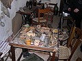 l'interno della casa del lavoratore giornaliero