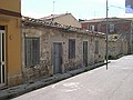 questa era le vecchia scuola elementare e media del tempo. oramai chuisa...